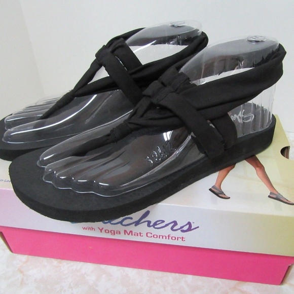 studio skechers sandals